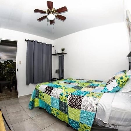 Hostal Jasmin Берлін Екстер'єр фото
