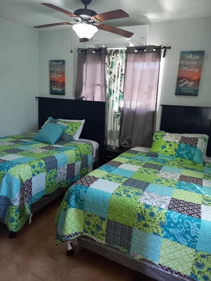 Hostal Jasmin Берлін Екстер'єр фото