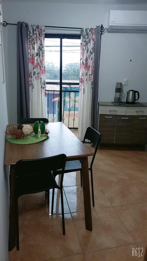 Hostal Jasmin Берлін Екстер'єр фото